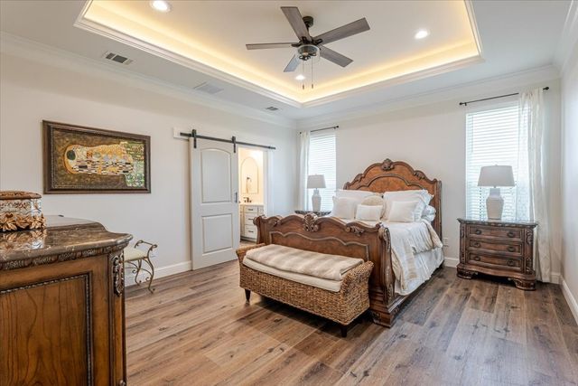 161 Helton Drive, Granbury, TX 76049