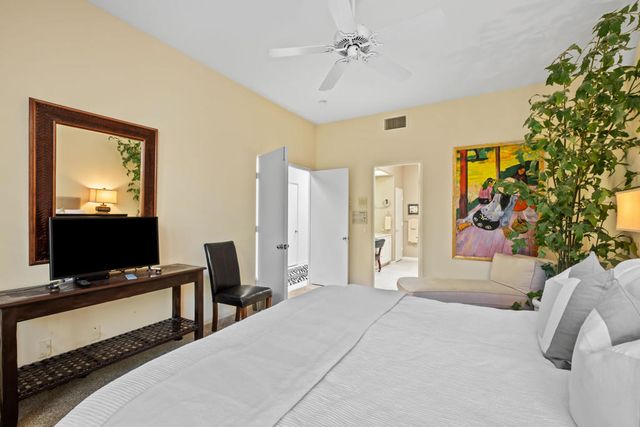 461 Desert Holly Drive, Palm Desert, CA 92211