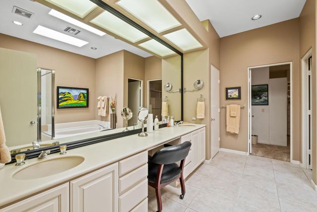 461 Desert Holly Drive, Palm Desert, CA 92211