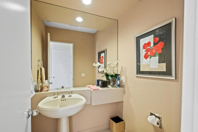 461 Desert Holly Drive, Palm Desert, CA 92211