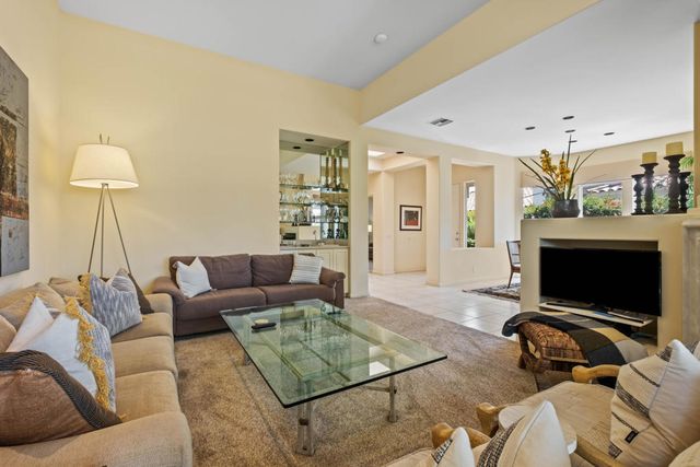 461 Desert Holly Drive, Palm Desert, CA 92211