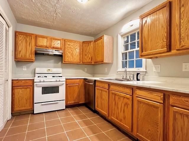 756 Indian Lake Drive NW, Lilburn, GA 30047