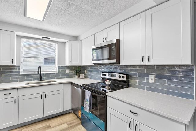 10018 KINGSWOOD LANE, Port Richey, FL 34668