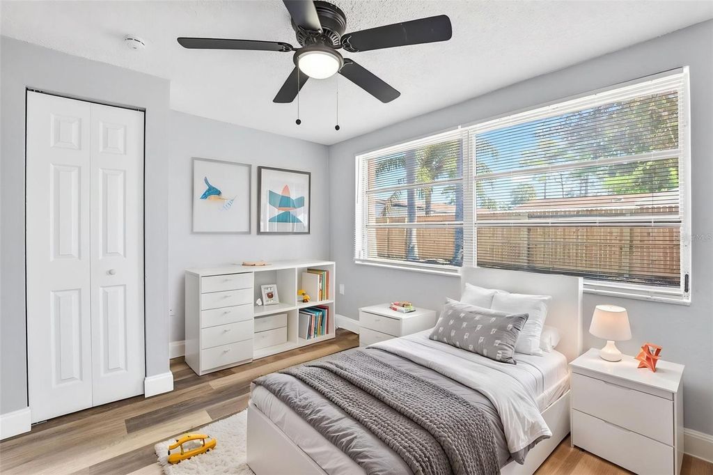 Image 11 of property listing at 10018 KINGSWOOD LANE, Port Richey, FL 34668