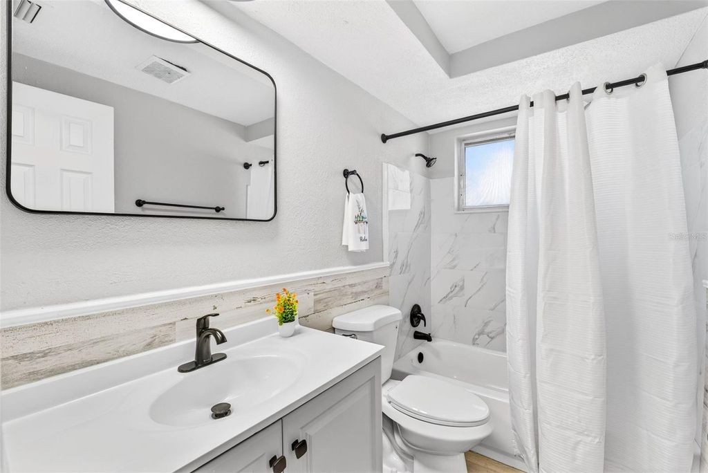 Image 14 of property listing at 10018 KINGSWOOD LANE, Port Richey, FL 34668