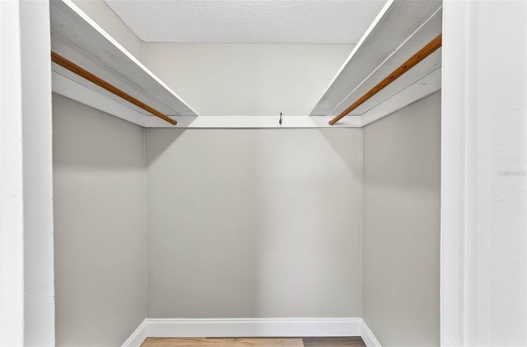 Image 17 of property listing at 10018 KINGSWOOD LANE, Port Richey, FL 34668