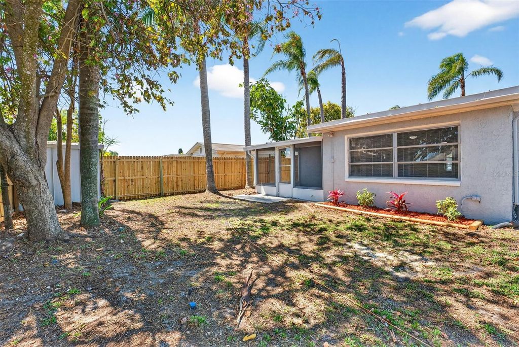 Image 23 of property listing at 10018 KINGSWOOD LANE, Port Richey, FL 34668