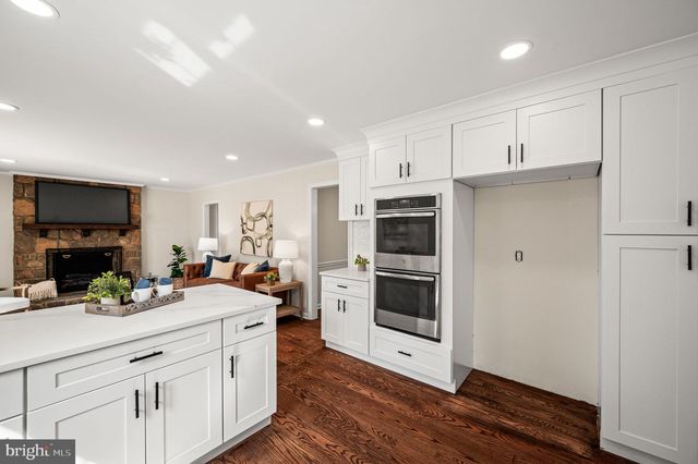 307 CENTER HILL RD, Wilmington, DE 19807