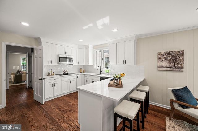 307 CENTER HILL RD, Wilmington, DE 19807