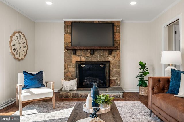 307 CENTER HILL RD, Wilmington, DE 19807