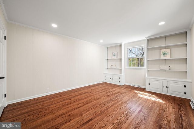 307 CENTER HILL RD, Wilmington, DE 19807