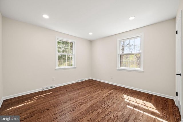 307 CENTER HILL RD, Wilmington, DE 19807