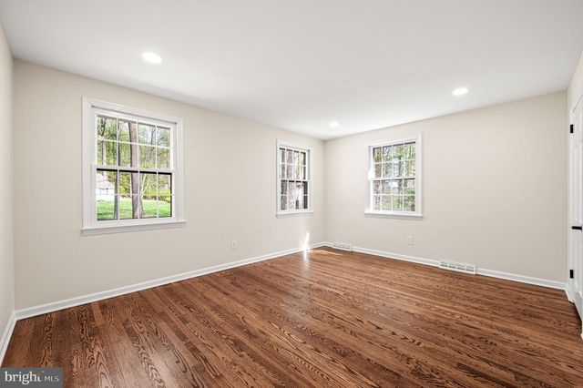 307 CENTER HILL RD, Wilmington, DE 19807