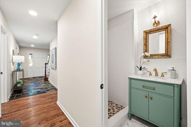 307 CENTER HILL RD, Wilmington, DE 19807