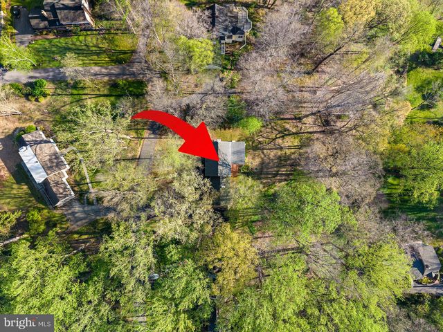 307 CENTER HILL RD, Wilmington, DE 19807