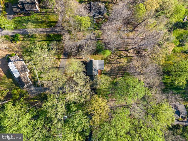 307 CENTER HILL RD, Wilmington, DE 19807