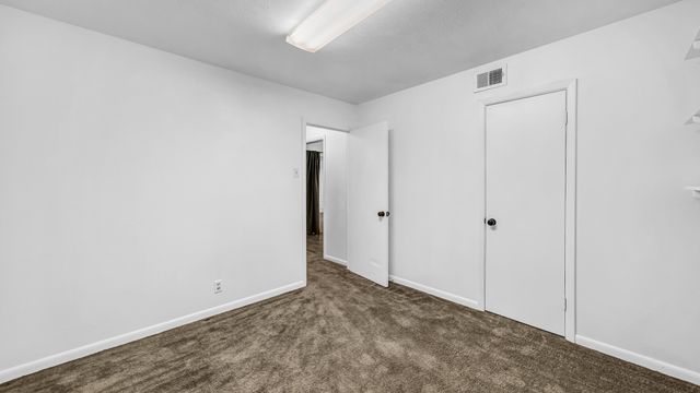 100 Oakhurst Drive, Hurst, TX 76053