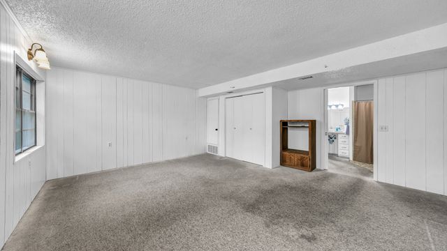 100 Oakhurst Drive, Hurst, TX 76053