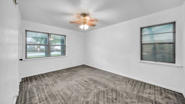100 Oakhurst Drive, Hurst, TX 76053
