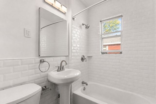 745 Park Ave, Revere, MA 02151
