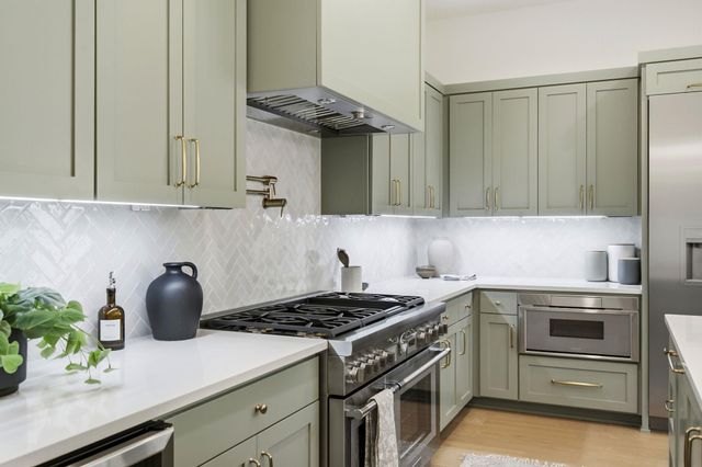 4613 Banister LN, Austin, TX 78745