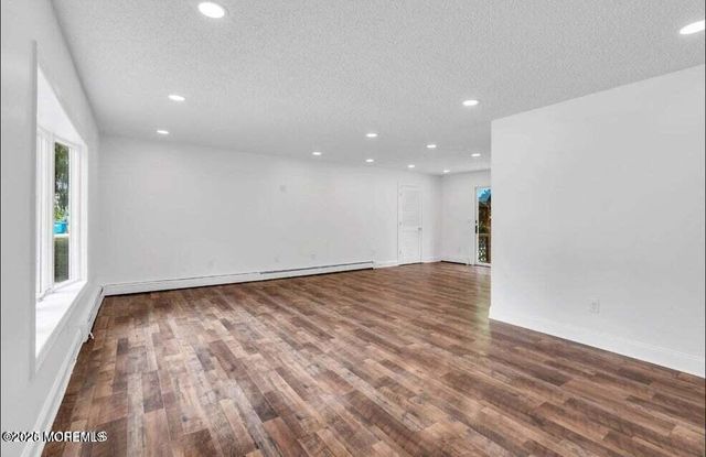 43 3rd St Street, Manchester, NJ 08759