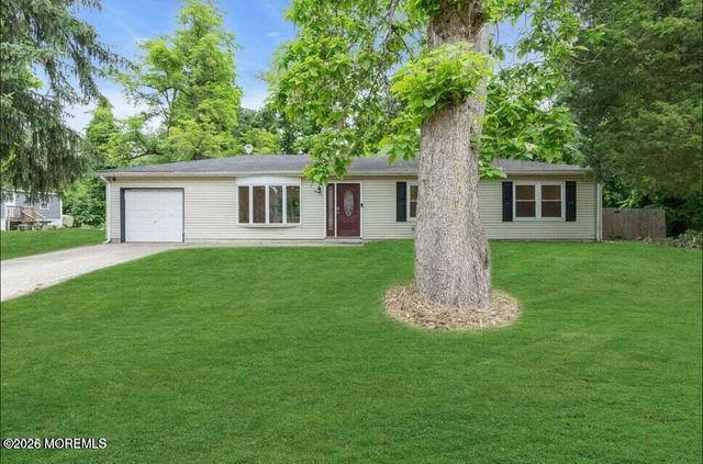 43 3rd St Street, Manchester, NJ 08759