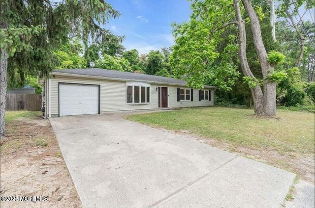 43 3rd St Street, Manchester, NJ 08759
