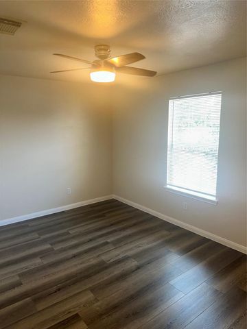 6526 Dogwood Park Lane, Katy, TX 77449