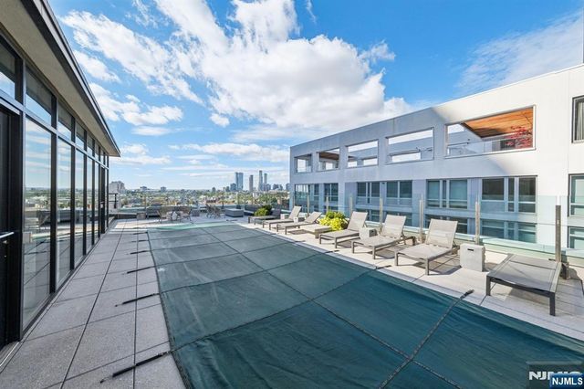 160 1st Street 1111, Jersey City, NJ 07302