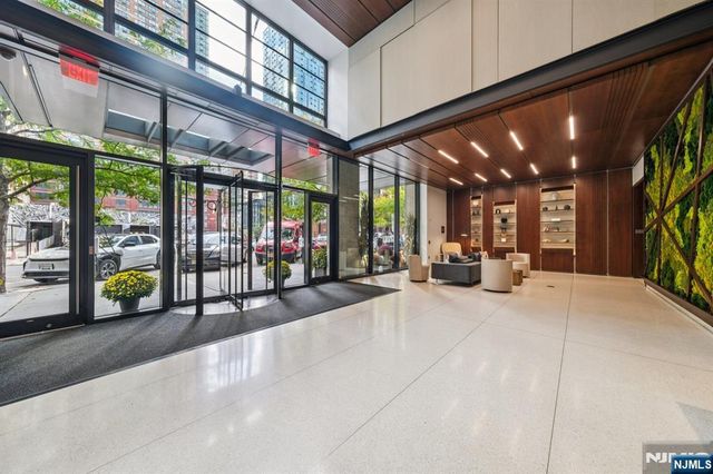 160 1st Street 1111, Jersey City, NJ 07302