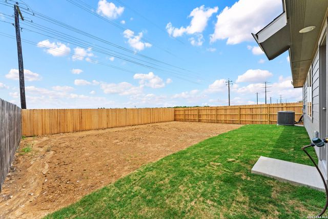 915 Prince Albert, Seguin, TX 78155