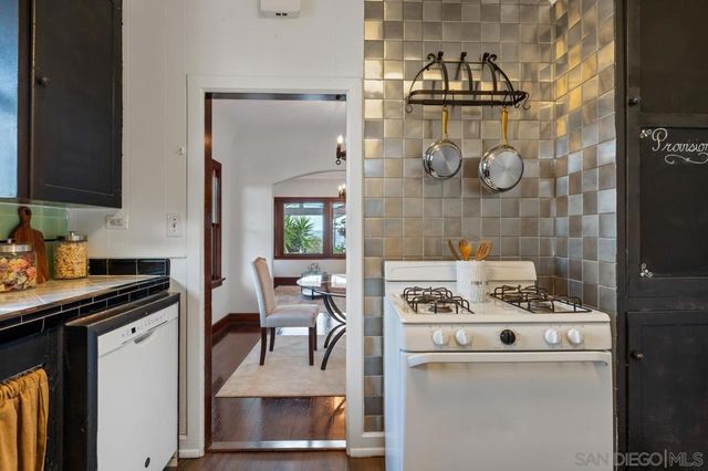 2805 State St, San Diego, CA 92103