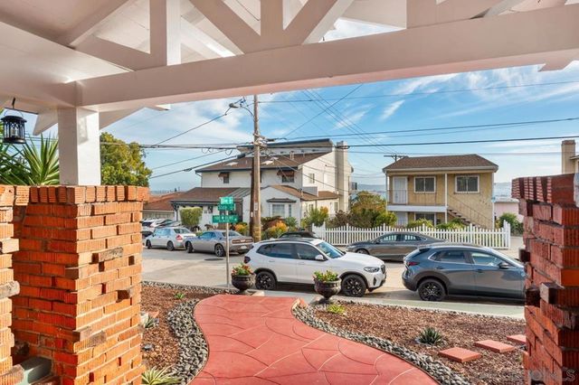 2805 State St, San Diego, CA 92103