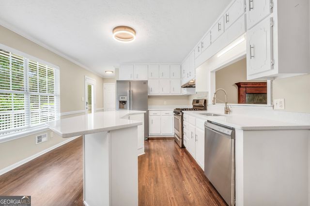 256 Country Lake Drive, Mcdonough, GA 30252