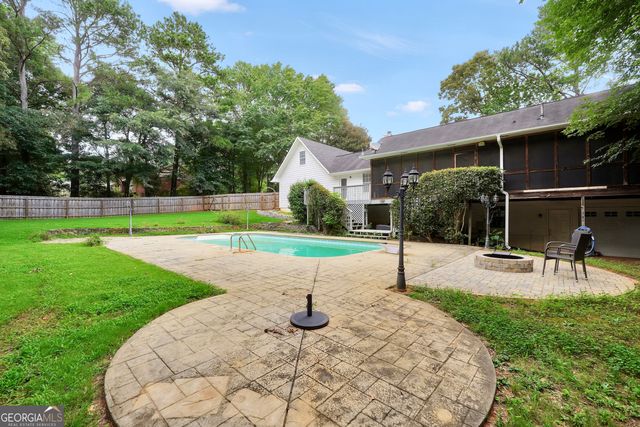 256 Country Lake Drive, Mcdonough, GA 30252