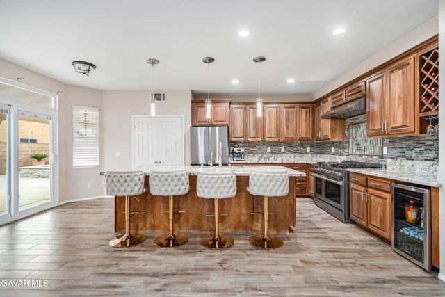 5832 W Avenue K-2, Lancaster, CA 93536