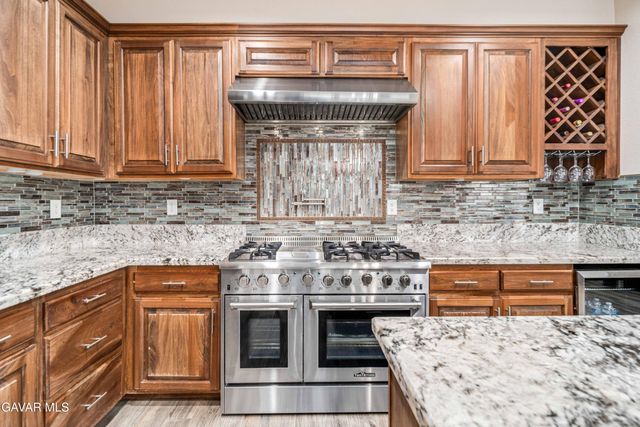 5832 W Avenue K-2, Lancaster, CA 93536