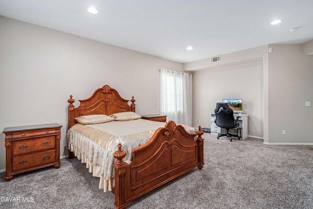 5832 W Avenue K-2, Lancaster, CA 93536