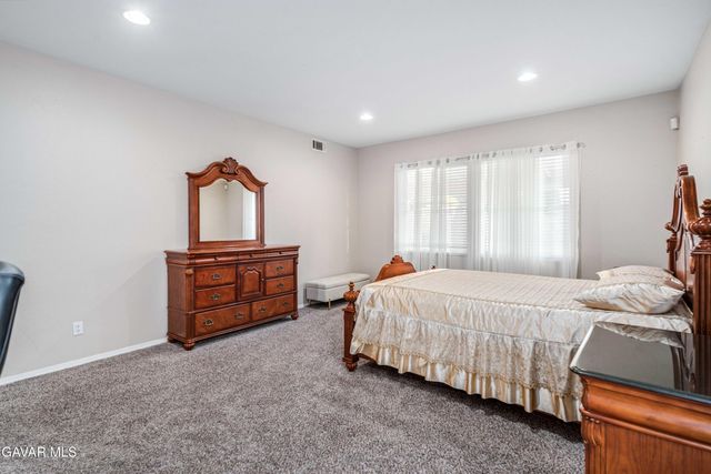 5832 W Avenue K-2, Lancaster, CA 93536