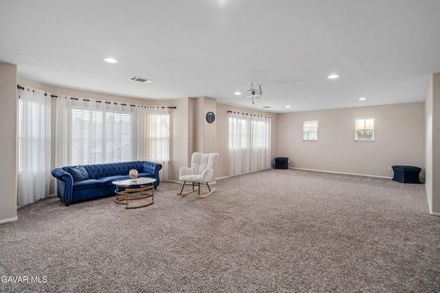 5832 W Avenue K-2, Lancaster, CA 93536