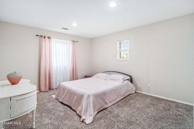 5832 W Avenue K-2, Lancaster, CA 93536