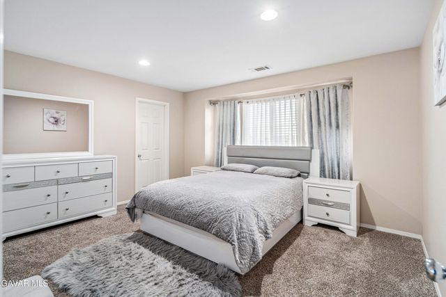 5832 W Avenue K-2, Lancaster, CA 93536