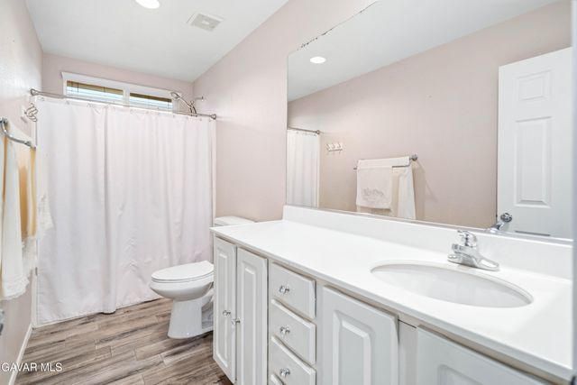 5832 W Avenue K-2, Lancaster, CA 93536