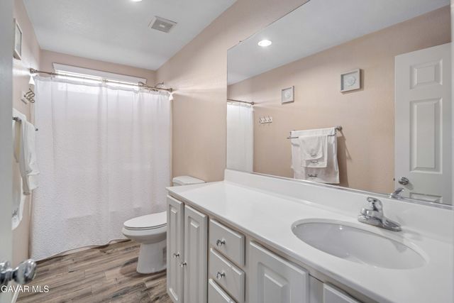 5832 W Avenue K-2, Lancaster, CA 93536