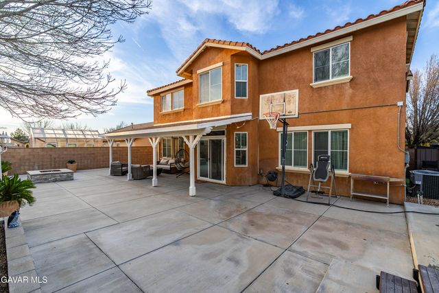 5832 W Avenue K-2, Lancaster, CA 93536