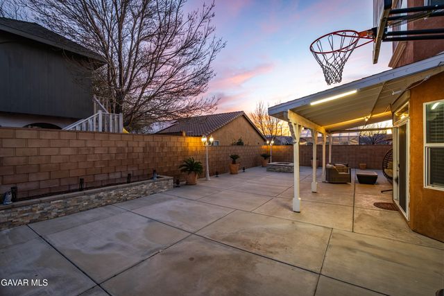 5832 W Avenue K-2, Lancaster, CA 93536