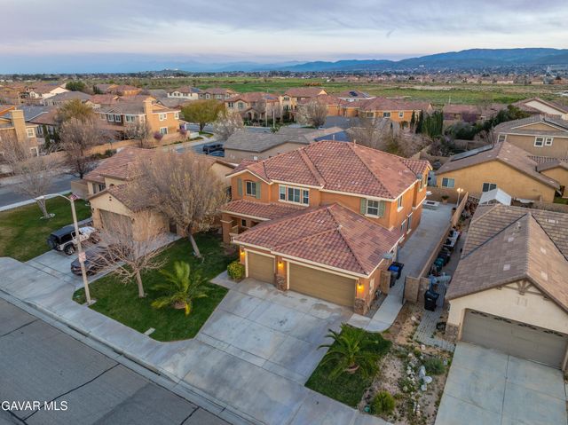 5832 W Avenue K-2, Lancaster, CA 93536