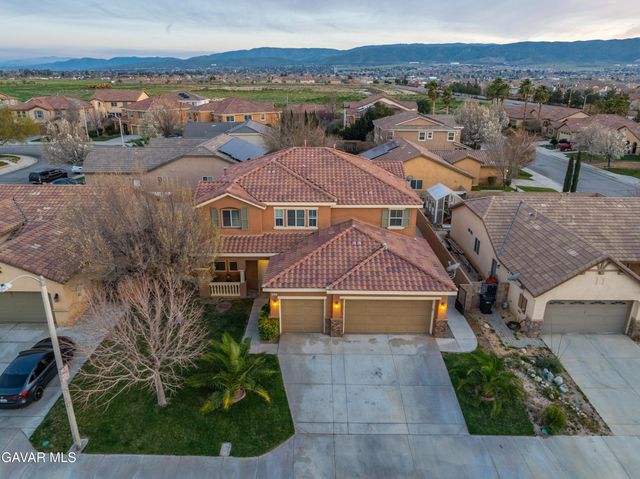 5832 W Avenue K-2, Lancaster, CA 93536