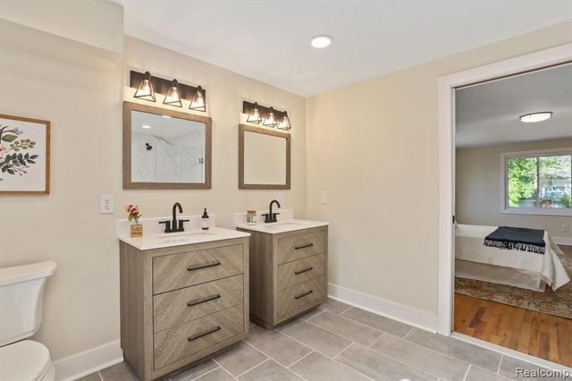 7381 Cathedral Drive, Bloomfield Hills, MI 48301